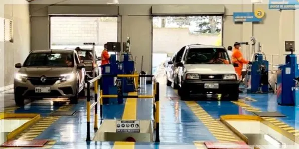 &iquest;Cu&aacute;ndo comienza la revisi&oacute;n vehicular en Ecuador?