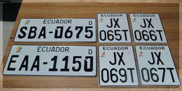 Retirar Placa Metálica | Placas de Vehículos - Motos